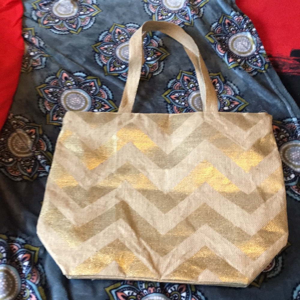 Tote bag